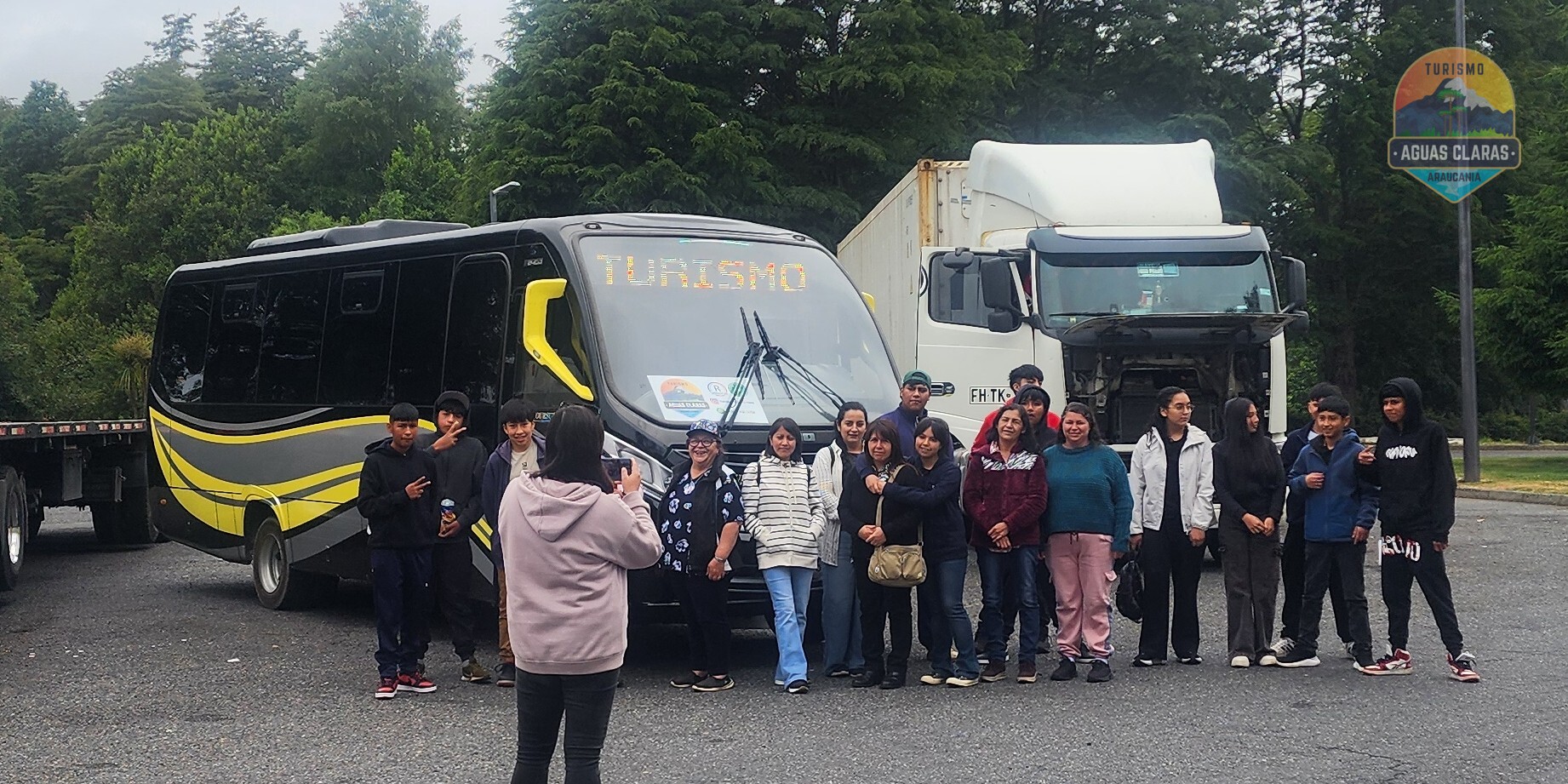 Microbús de 29 pasajeros en salida grupal a Valdivia
